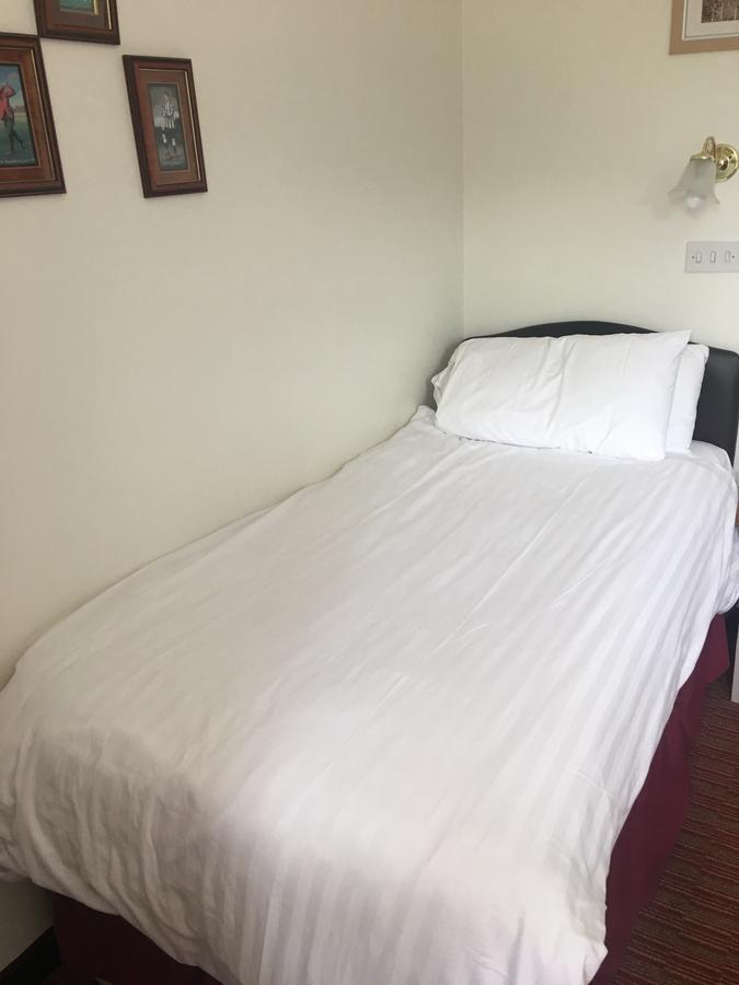 Winston Manor Guesthouse Rooms Churchill  Zewnętrze zdjęcie