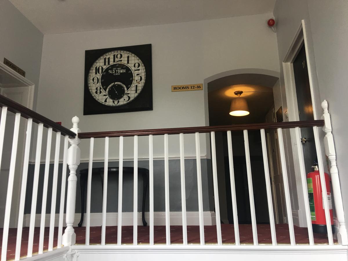 Winston Manor Guesthouse Rooms Churchill  Zewnętrze zdjęcie