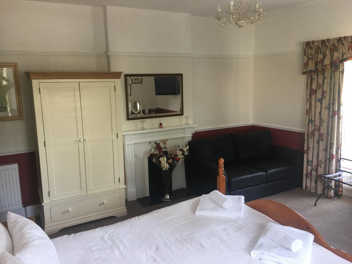 Winston Manor Guesthouse Rooms Churchill  Zewnętrze zdjęcie